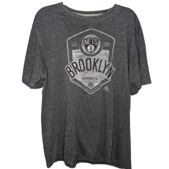 Adidas Feel Good Tshirt Brooklyn Nets Basketball Team NBA Men's Size XL - Picture 1 of 5